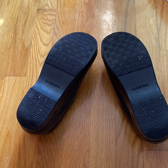 Women’s Lands End black professional leather clogs size 8 - Picture 4 of 4